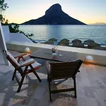 招待所 La Playa Boutique 4*
