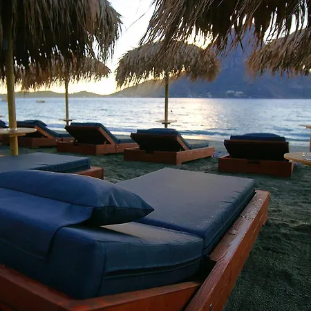 La Playa Boutique Myrties
