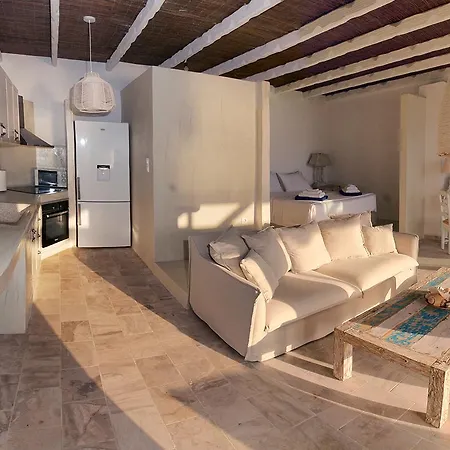 Guest house La Playa Boutique Myrties