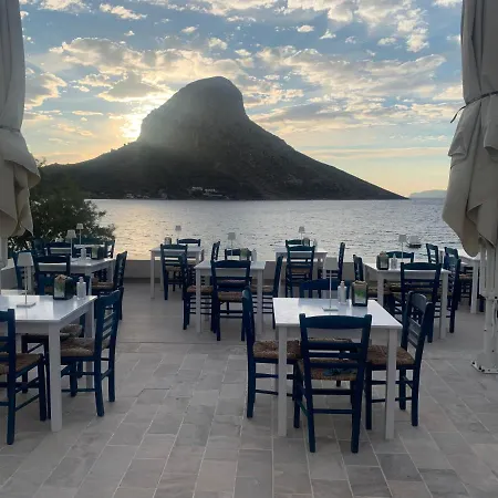 בית הארחה La Playa Boutique 4*