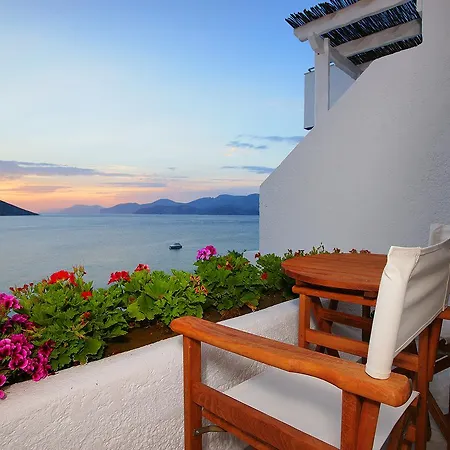 La Playa Boutique Guest house 4*