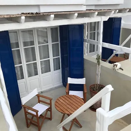 בית הארחה La Playa Boutique 4*