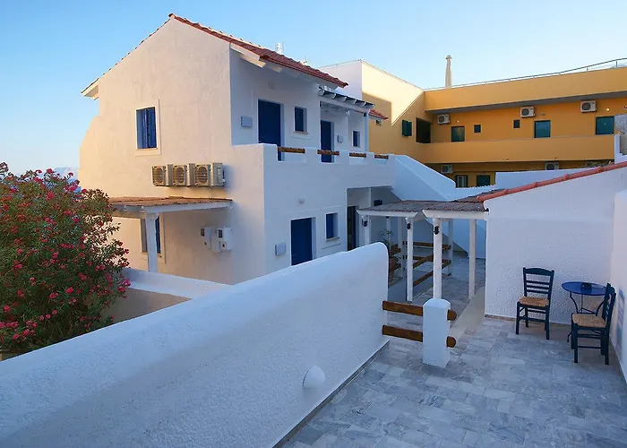 La Playa Boutique Myrties